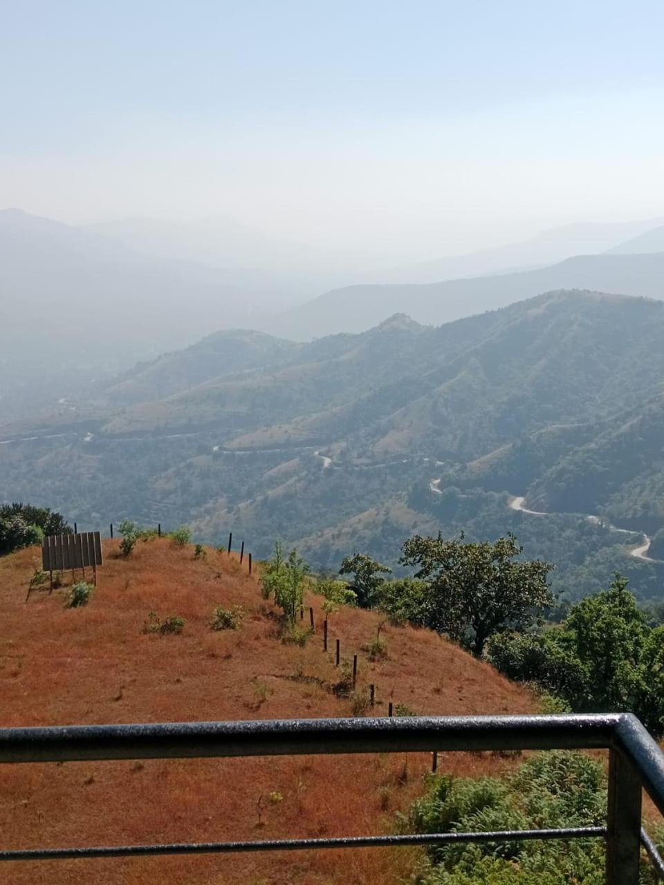 Dev Anand Villa Mahābaleshwar Exteriör bild