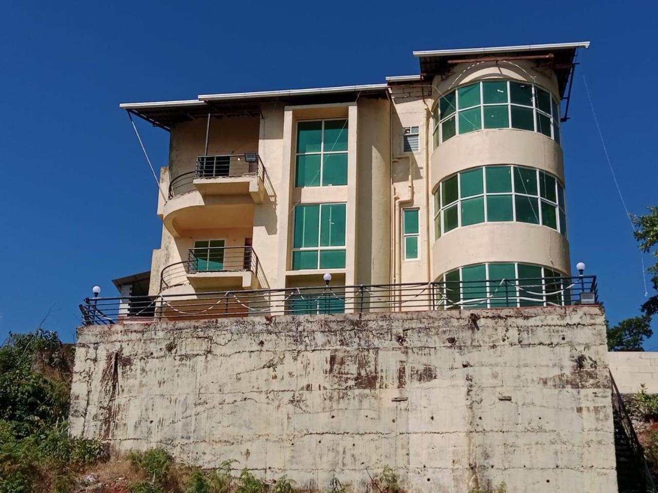 Dev Anand Villa Mahābaleshwar Exteriör bild